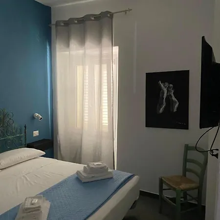 La Galerie Guest house *