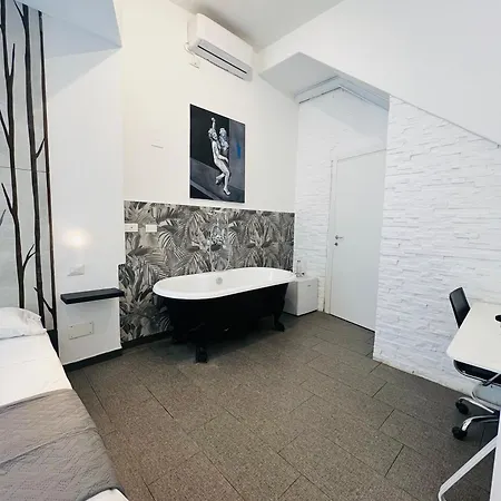 La Galerie Guest house *